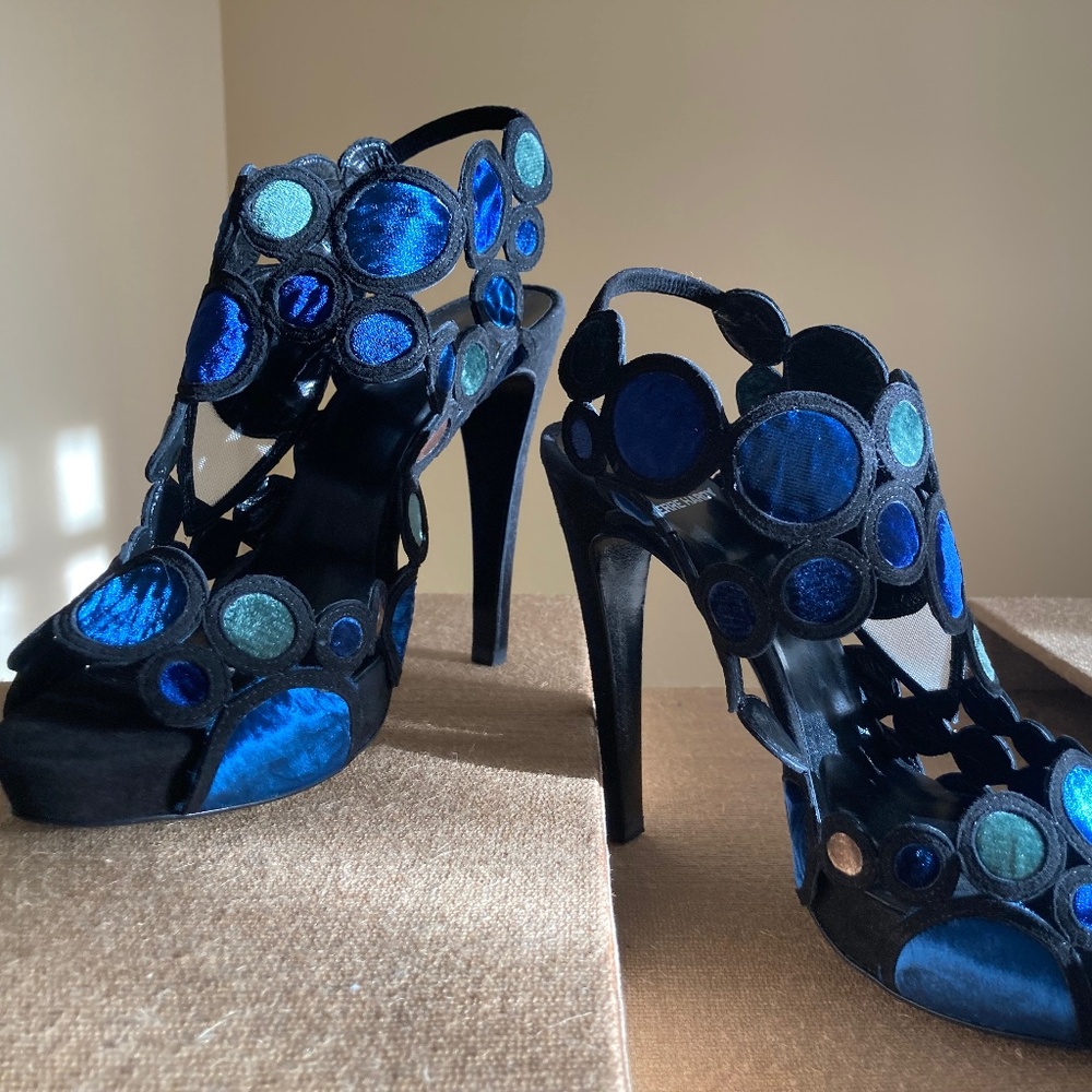NIB Pierre Hardy Peep Toe 39.5 Black Peacock Sandals Collector's Item BRAND NEW